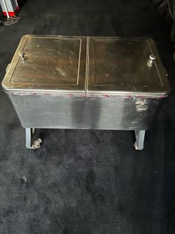 Rolling 80 qt Cooler