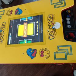 Pac-man Arcade Game
