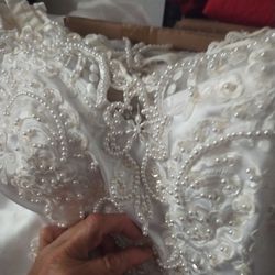 gently used wedding dress