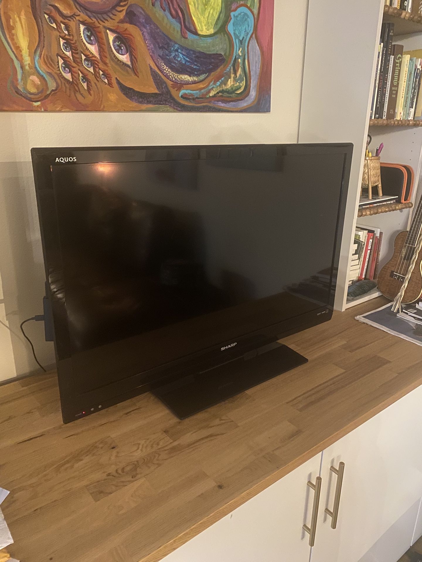 40” Aquos Sharp Tv