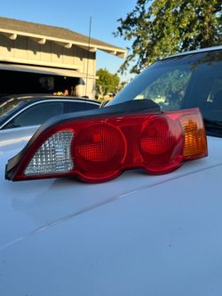 02-04 OEM Acura RSX Passenger Side Taillight