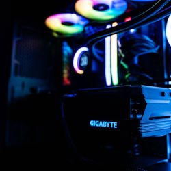 RTX 4090, 7950X3D, x670e Hero Gaming PC Build