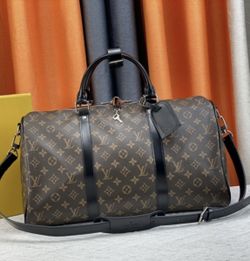 Louis Vuitton Doufflebag