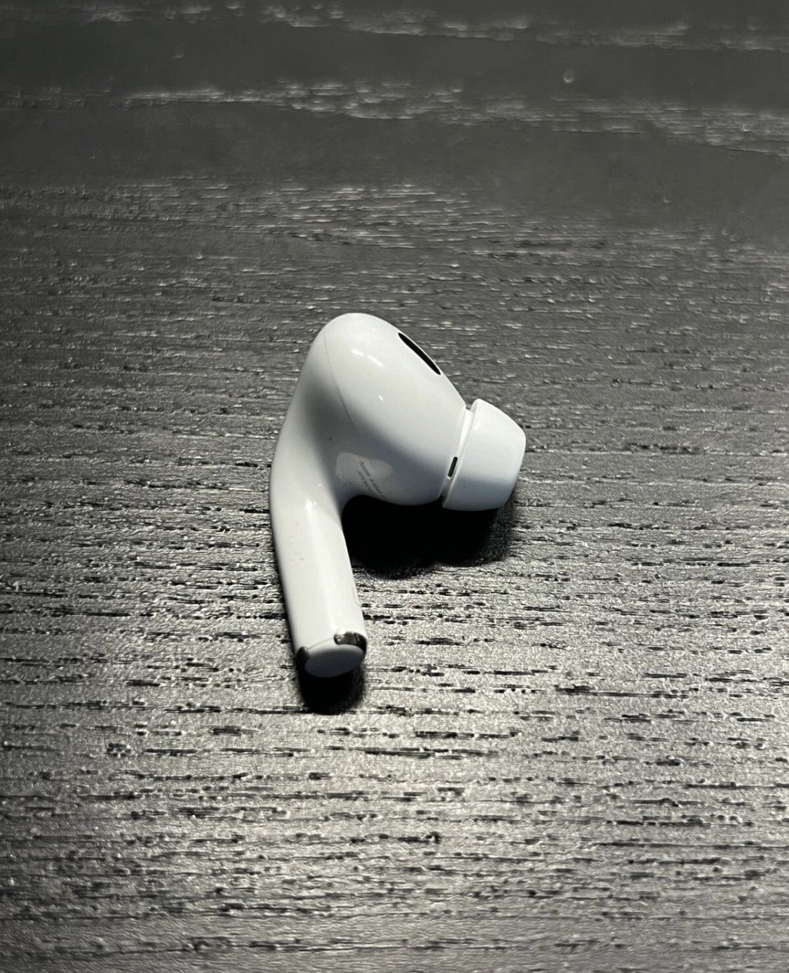 Left only Apple Airpods Pro 2nd 