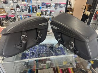 Harley Davidson Saddlebags. Roadking.