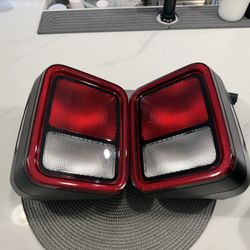 Jeep Gladiator tail light set