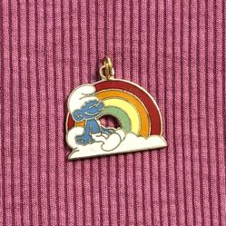 1980 Peyo Rainbow 🌈 Smurf Full Color Gold Tone Necklace Charm Pendant Vintage 1"