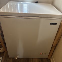 Magic Chef Chest Freezer