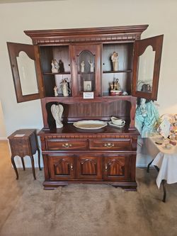 China cabinet 75