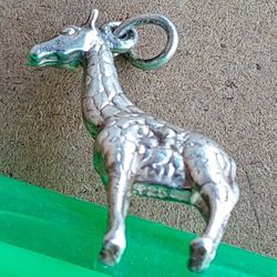 925 Sterling Silver Giraffe Charm Pendant 