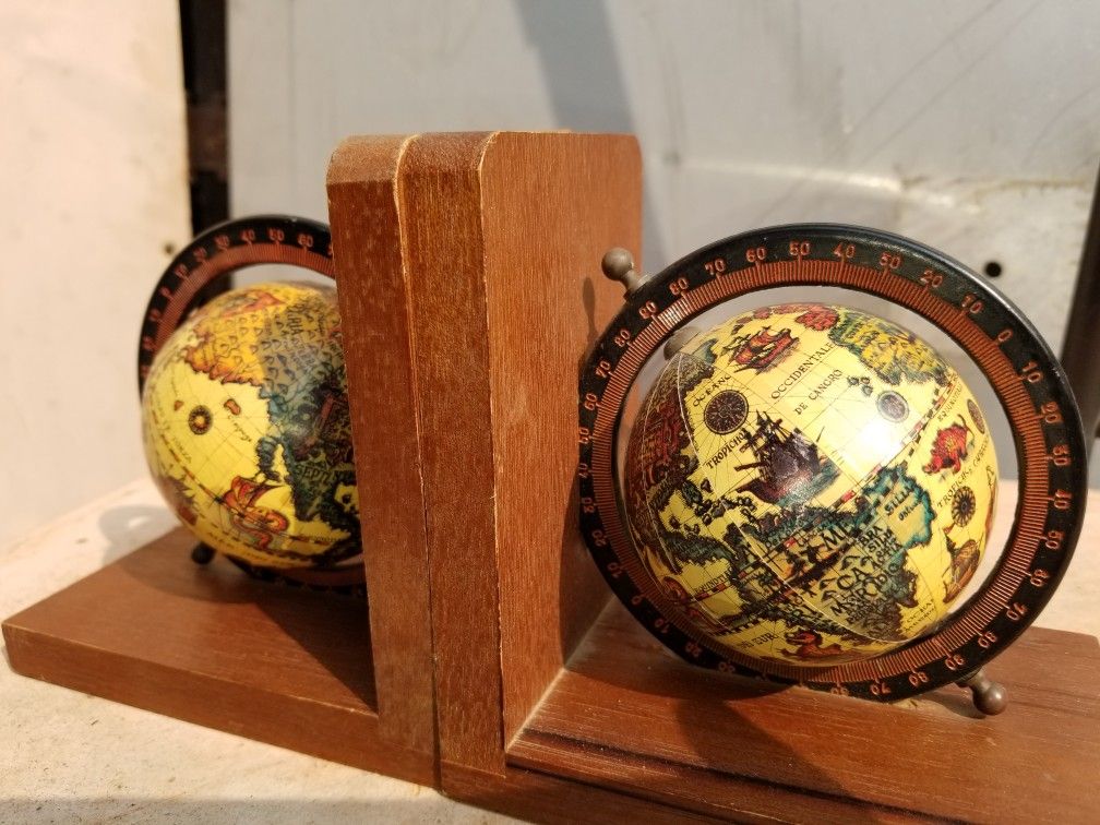 Vintage Rotating world Globe Bookends