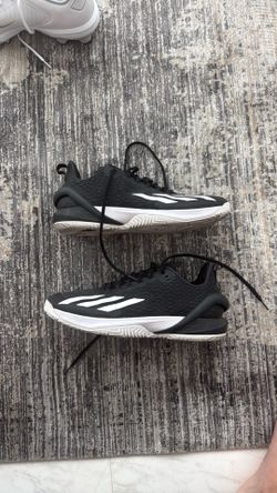 Tenis shoes