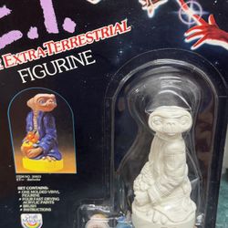 E.T. The Extraterrestrial unpainted figurine  by craftmaster (1982)