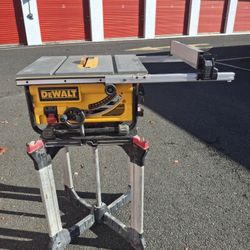 De Walt  Table Saw  10 Inch