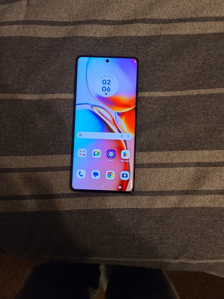 Moto Edge Plus 2023