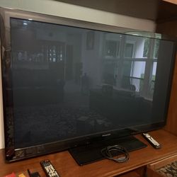Panasonic TC-P55ST30 55" Class VIERA ST30 Series 1080p 3D Plasma TV, Used 