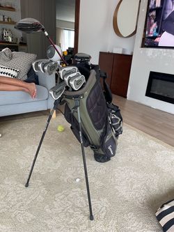 TaylorMade Golf Stand Bag with Club Set