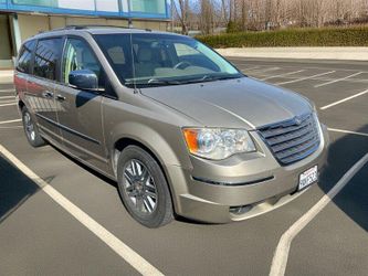2008 Chrysler Town & Country