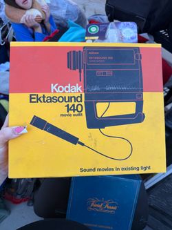 Vintage Kodak Ektasound 140 Super 8 Movie Camera Outfit w/ Original Box