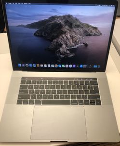 MacBook Pro 15” Touch Bar (mid 2018) intel core i7 512GB SSD