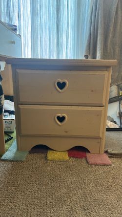 Nightstand heart handle