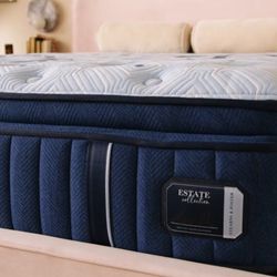 Brand New Mattress Queen Size Stearns and Foster Estate Collection Pillow Top Firm 