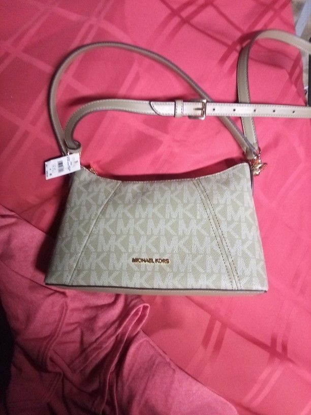 Brand New Micheal Kors 
