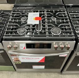 FRIGIDAIRE Gallery 6 cu. ft. Slide-In Gas Range w/ Total Convection Air Fry