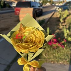 Singular roses 