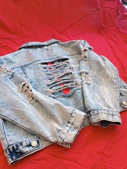 THRILL Jeans light wash distressed denim jacket