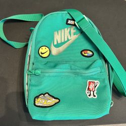 Nike Lunchbox 