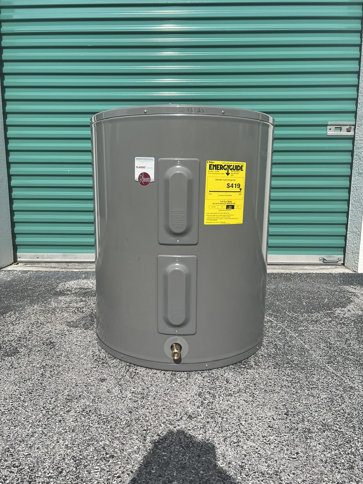 Rheem 50 Gallon Lowboy Water Heater for Sale in Belleair, FL - OfferUp