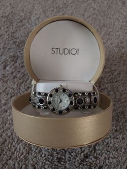 New unopened Studio time women's watch
