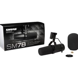 Shure SM7B Microphone