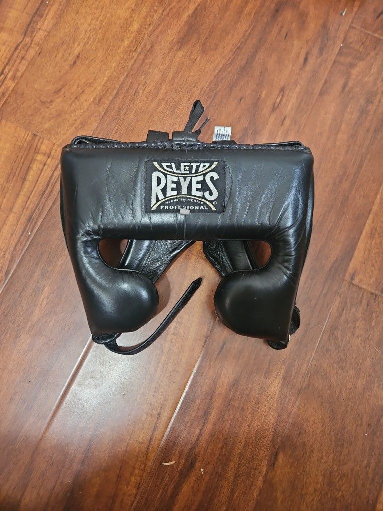 Cleto Reyes Headgear