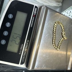 10k Gold Cuban Bracelet 