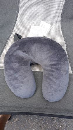 Neck pillow for resting during long drive