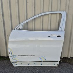 2014 2015 2016 2017 2018 JEEP Cherokee Front Door Shell Left Driver Side LH Original Used OEM 