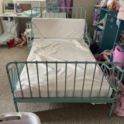 IKEA Kids/toddler Bed 