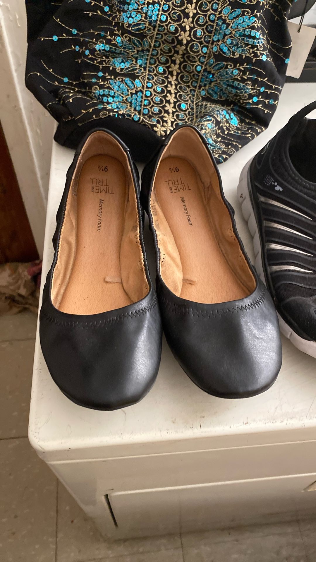 Time And Tru Flats