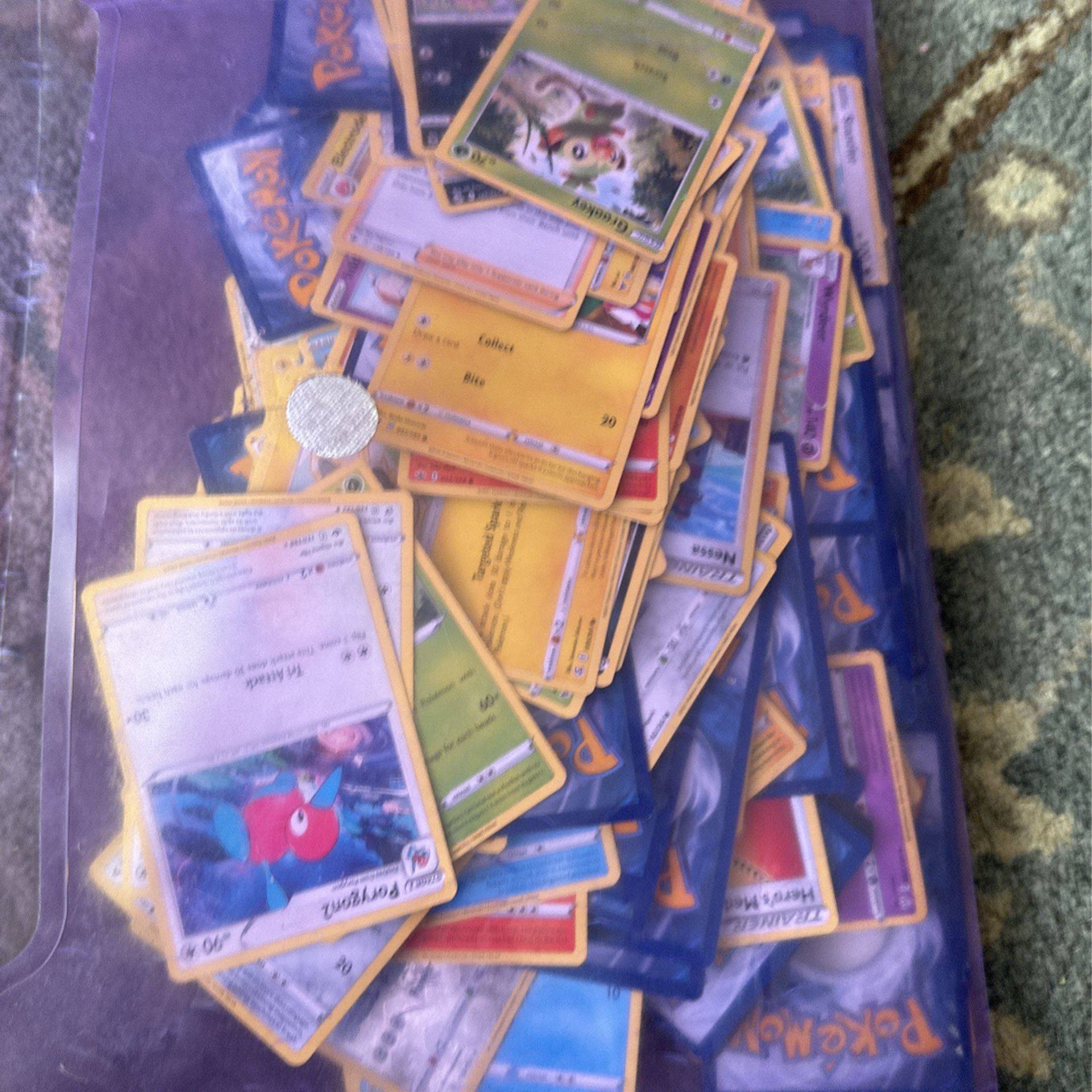 tons of pokemon cards 
