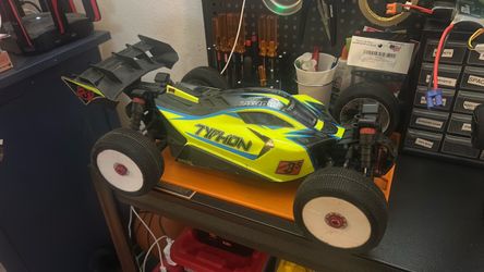 Arrma typhon 3s blx