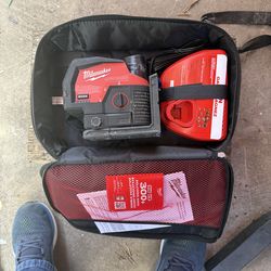 Milwaukee green laser