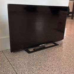 Sharp TV 42”