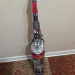 Dyson Vacuum ( Read Description)