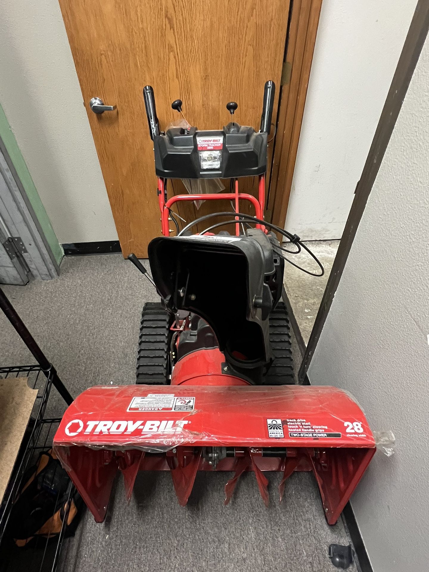 SNOW BLOWER Never Used