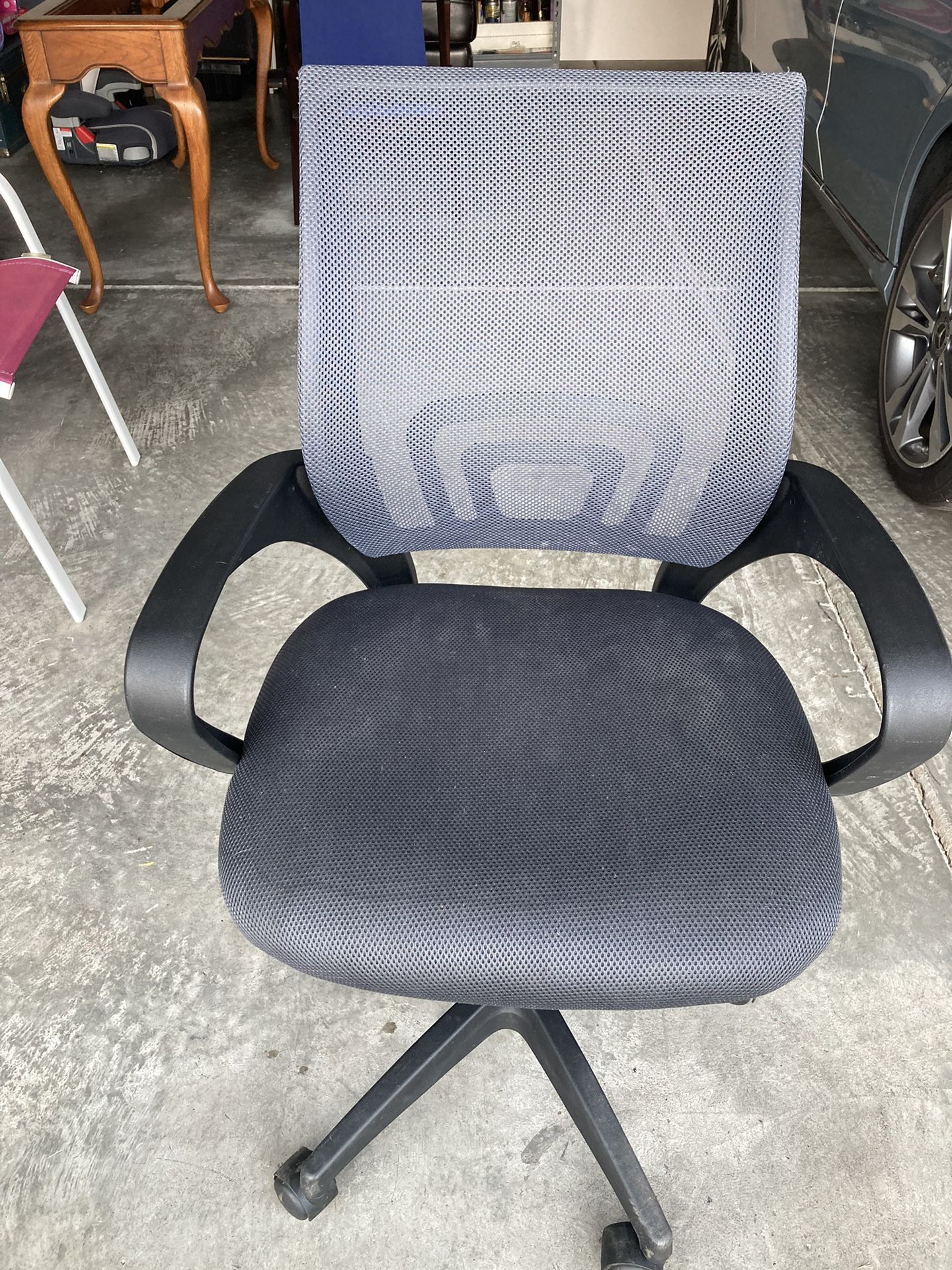 Mesh Office Chair Excellent Condition Pick In Cary