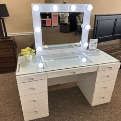 Vanity W Led Lights 