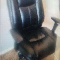 Black Desk Chair 