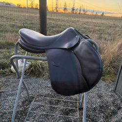 Devoucoux Oldara 17.5 Saddle